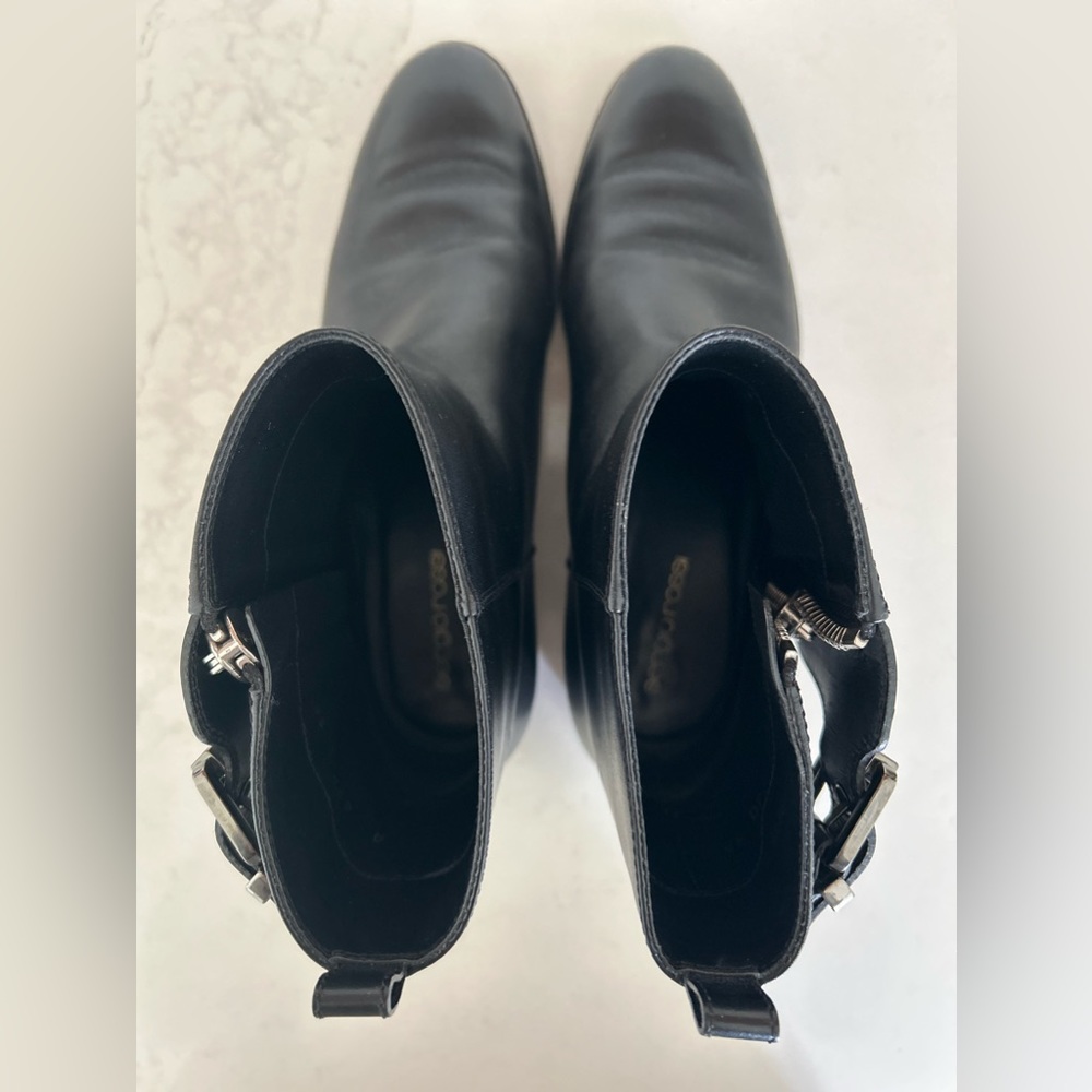 Sergio Rossi | Black Leather Flat Ankle Boots | Side Zip | Size 38 - Picture 5 of 10